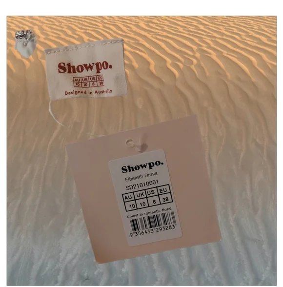 NWT Showpo. Floral Elbereth Mini       Dress ~sz 6 - Picture 6 of 6